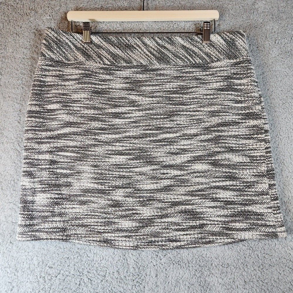 Loft‎ Ann Taylor Womans Skirt Size 14 Black and White Stretch Streetwear Cute